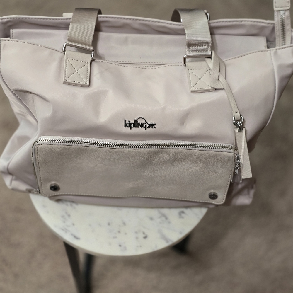 Kipling Cream Purse